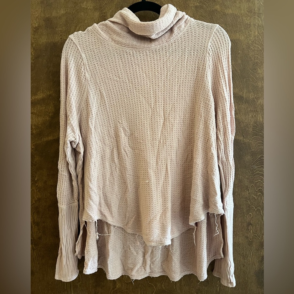 WE THE FREE PEOPLE Turtleneck Pullover Pink Sweater